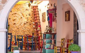 Poco Loco Bed & Breakfast